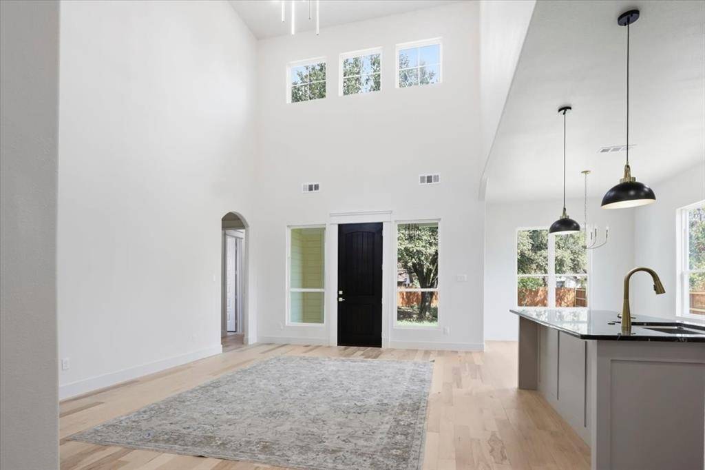 3465 Cardinal Ridge, Forest Hill, TX 76119