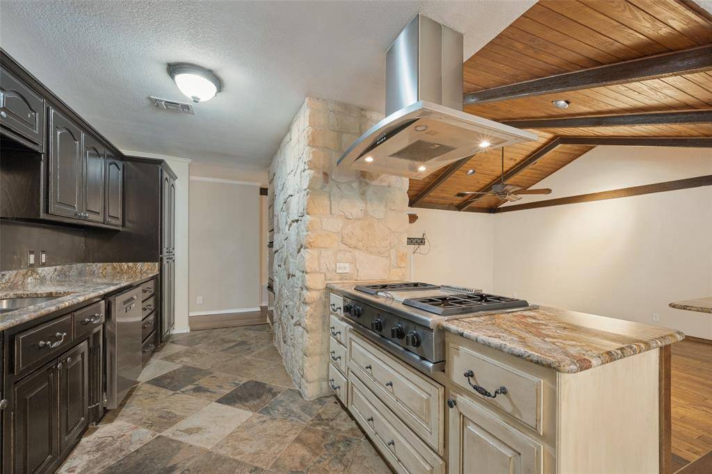 2821 Buffalo Court, Arlington, TX 76013