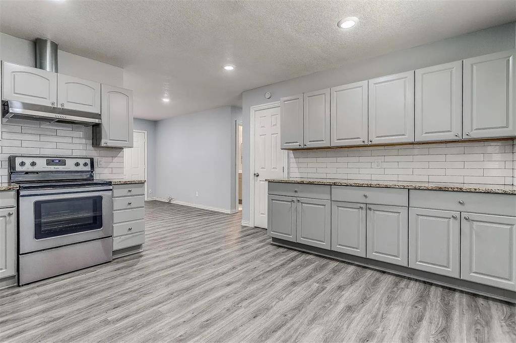 2420 Hancock Street, Irving, TX 75061