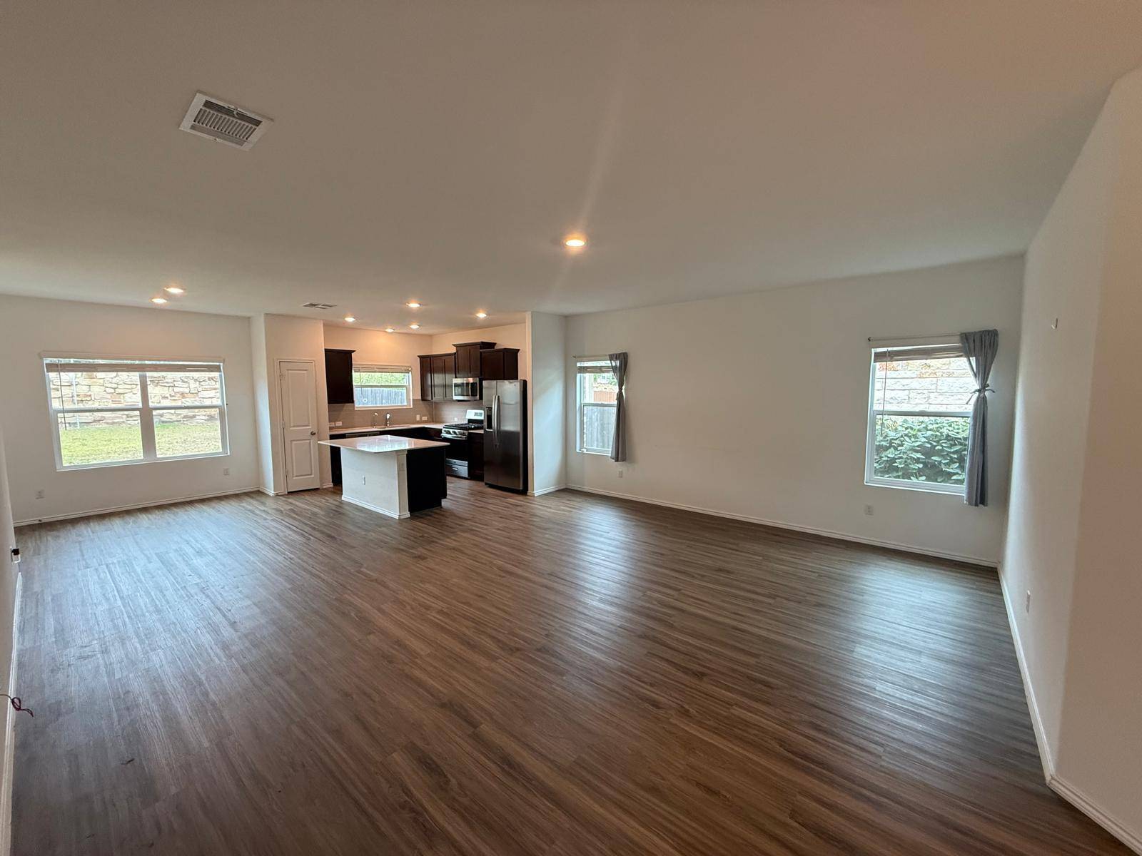 1521 Brueggerhoff RD, Leander, TX 78641