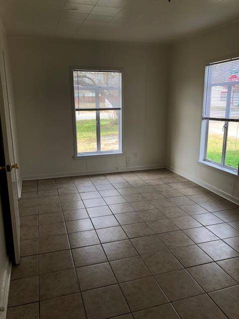 734 Trinity ST, Lockhart, TX 78644