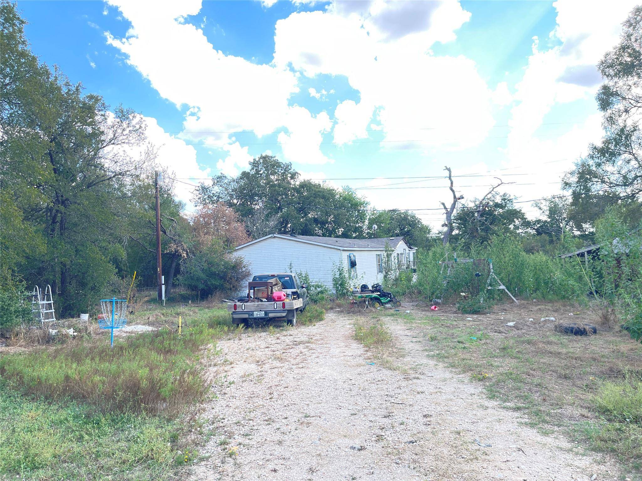 21906 Silvia DR, Elgin, TX 78621