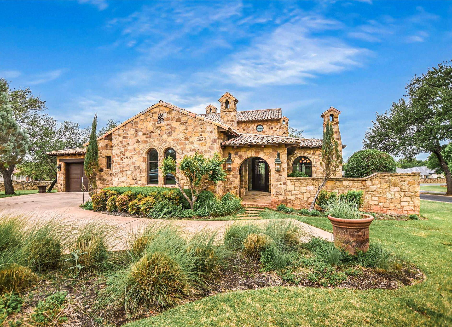 100 Milagro, Horseshoe Bay, TX 78657