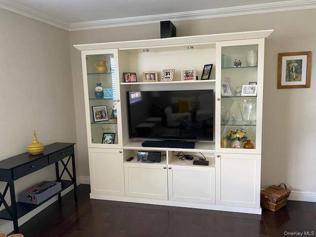 264-63 Langston AVE #2nd floor, Glen Oaks, NY 11004