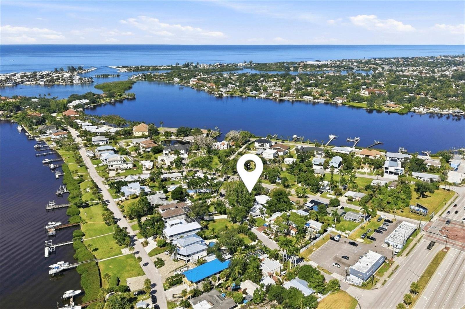 112 NIPPINO TRL W, Nokomis, FL 34275