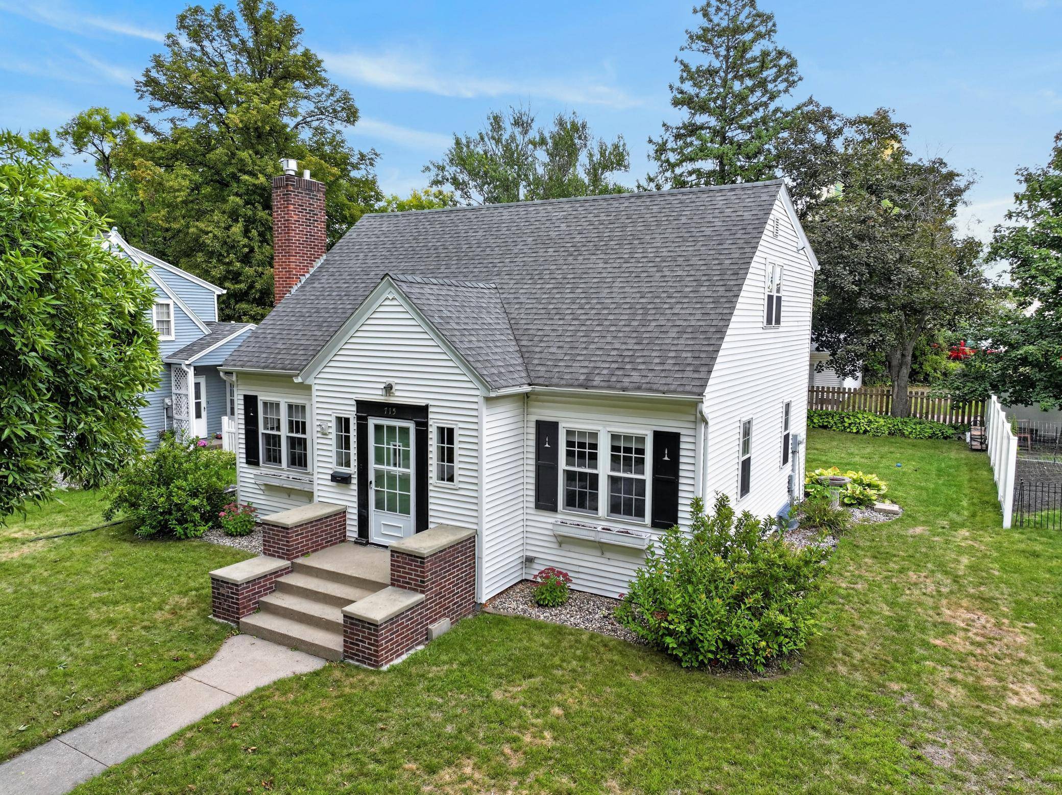 715 Maple ST, Alexandria, MN 56308