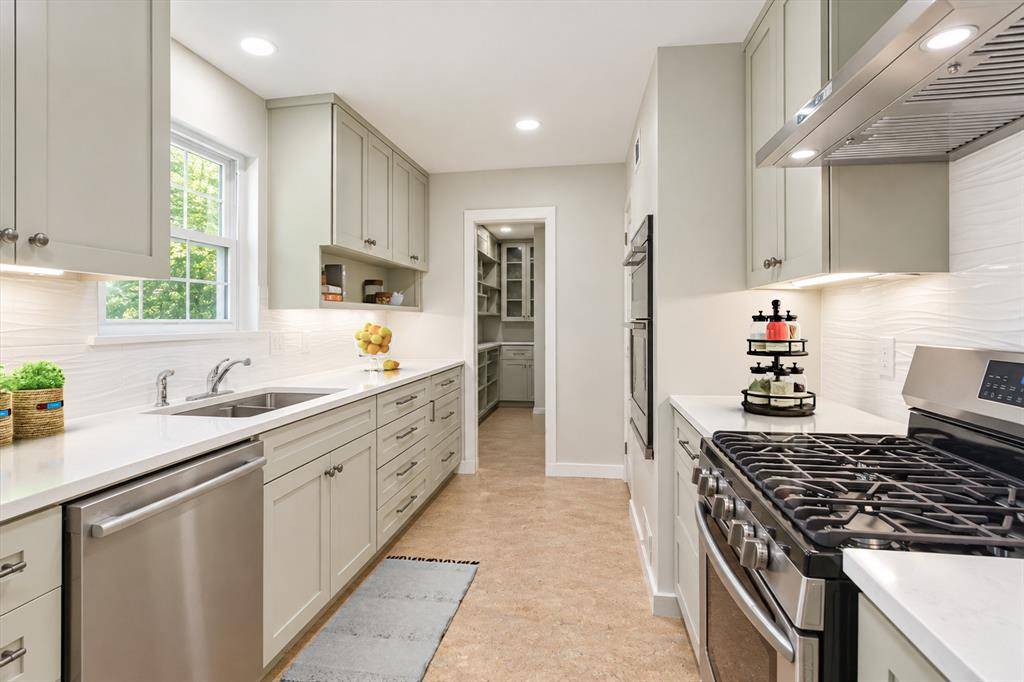 6150 Berwyn Lane, Dallas, TX 75214