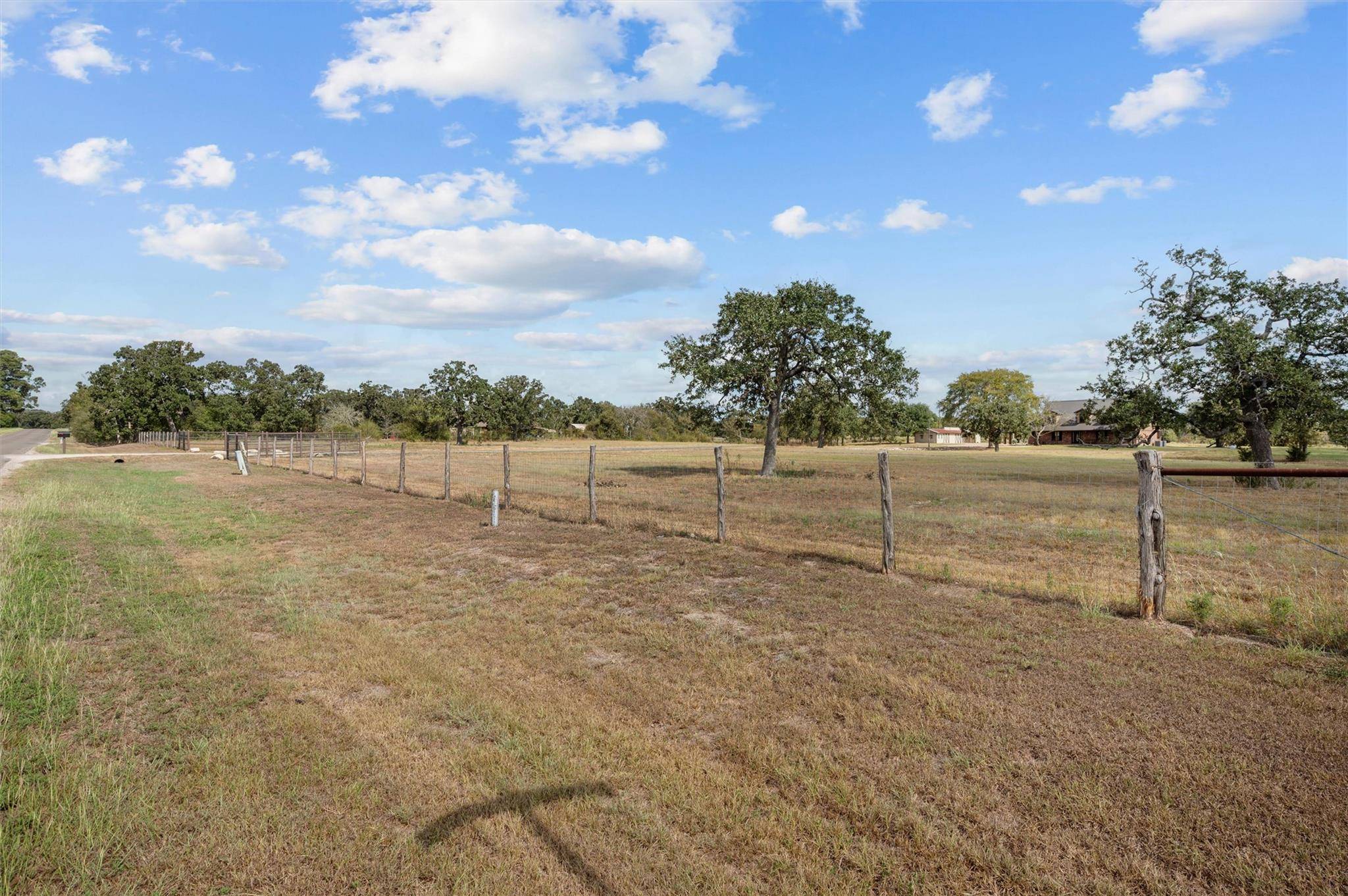 15555 Arhopulos RD, College Station, TX 77845