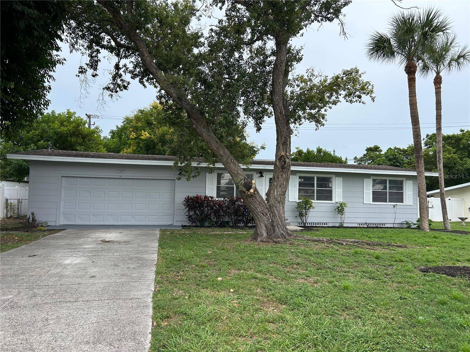 4708 PARK ACRES DR, Bradenton, FL 34207