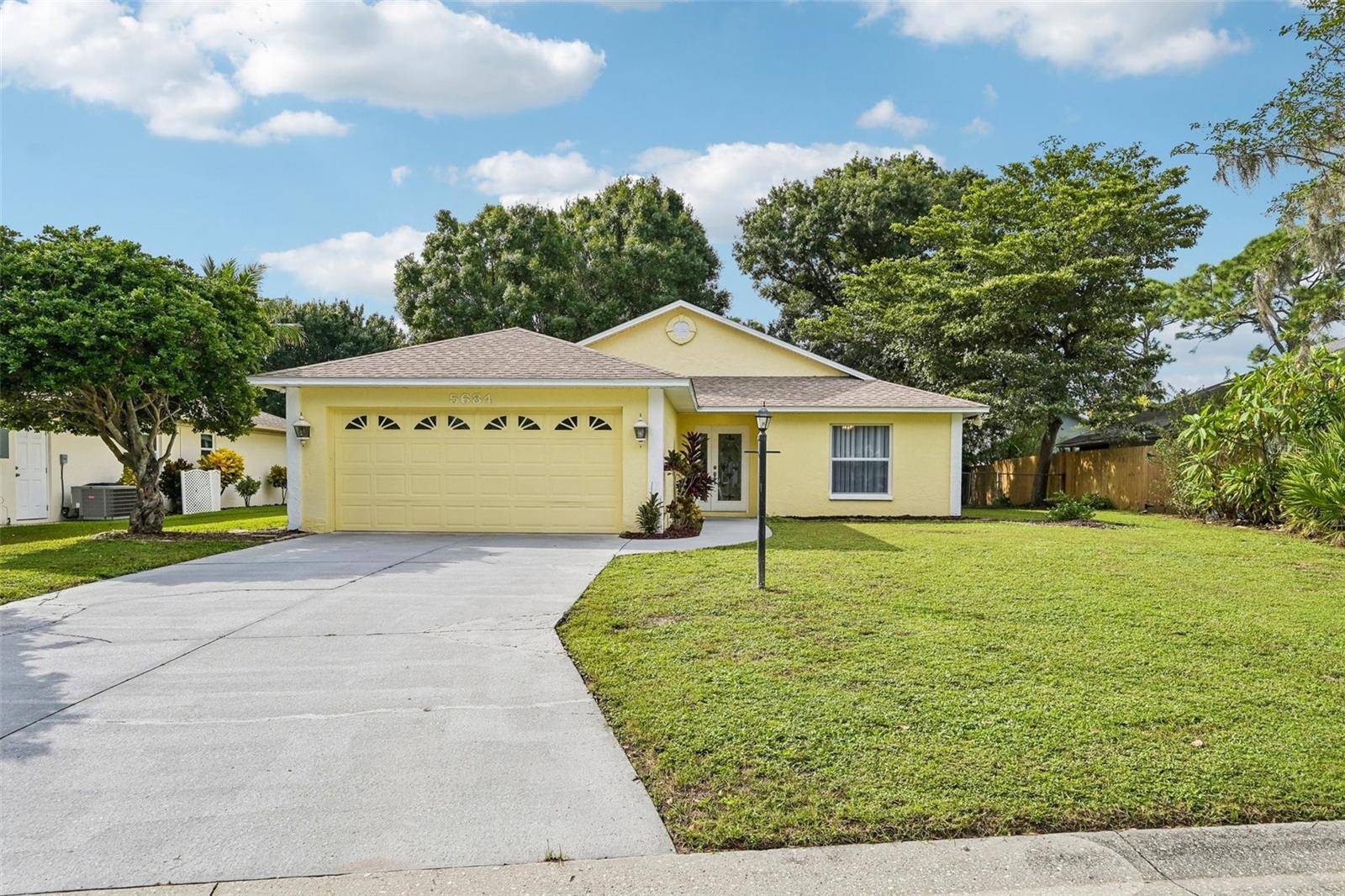 5684 ALDEN GARDEN WAY, Sarasota, FL 34235