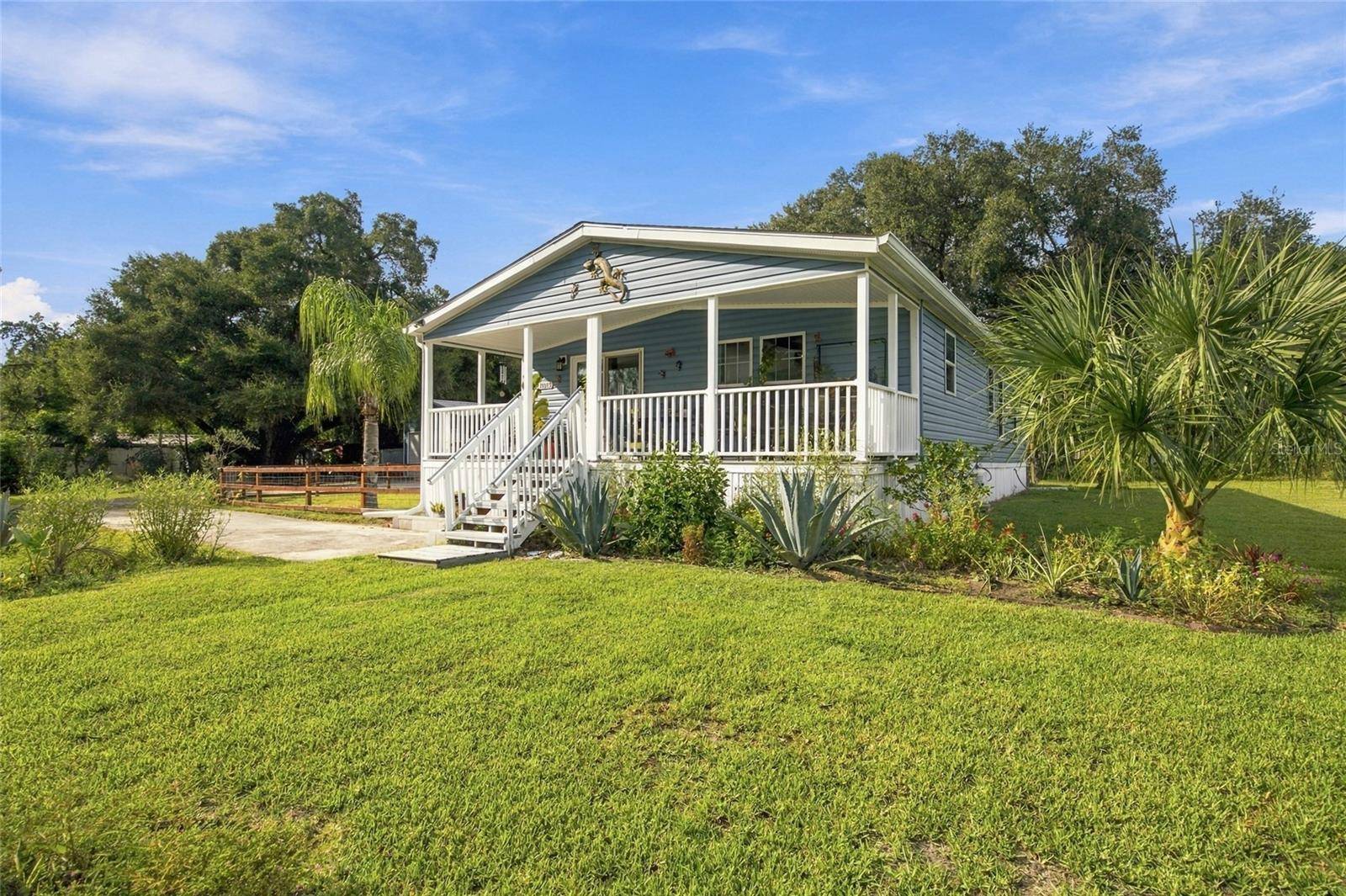 18085 NICHOLAS AVE, Brooksville, FL 34604