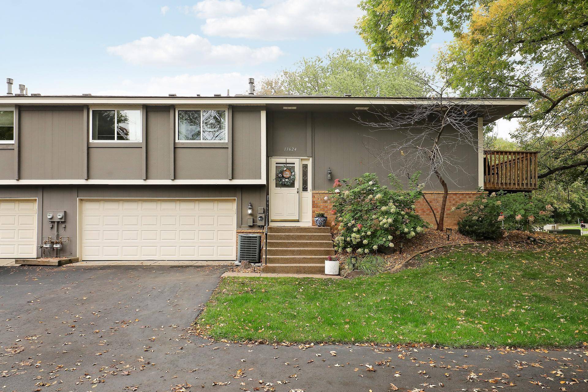 13624 74th PL N, Maple Grove, MN 55311