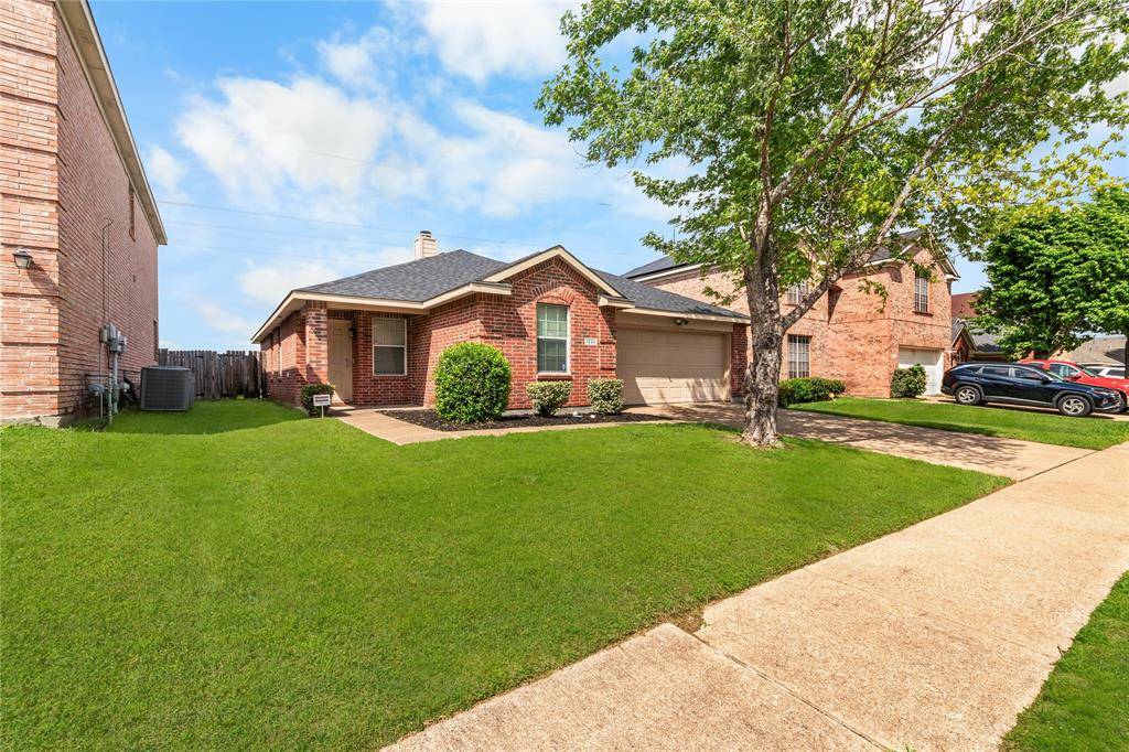 1225 Glencoe Drive, Glenn Heights, TX 75154
