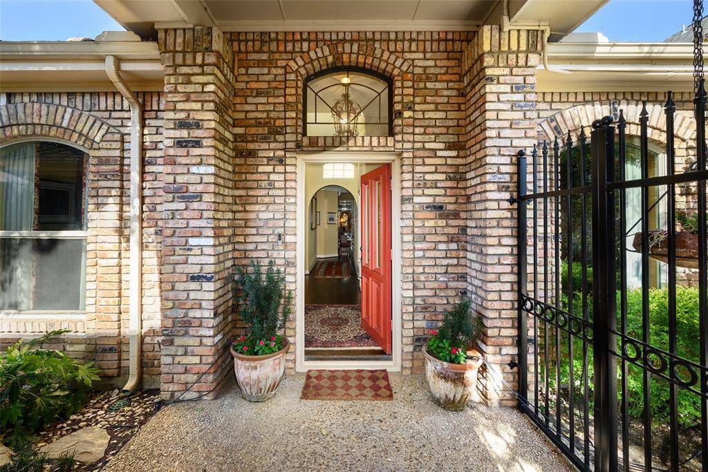 11904 Forest Lakes Lane, Dallas, TX 75230