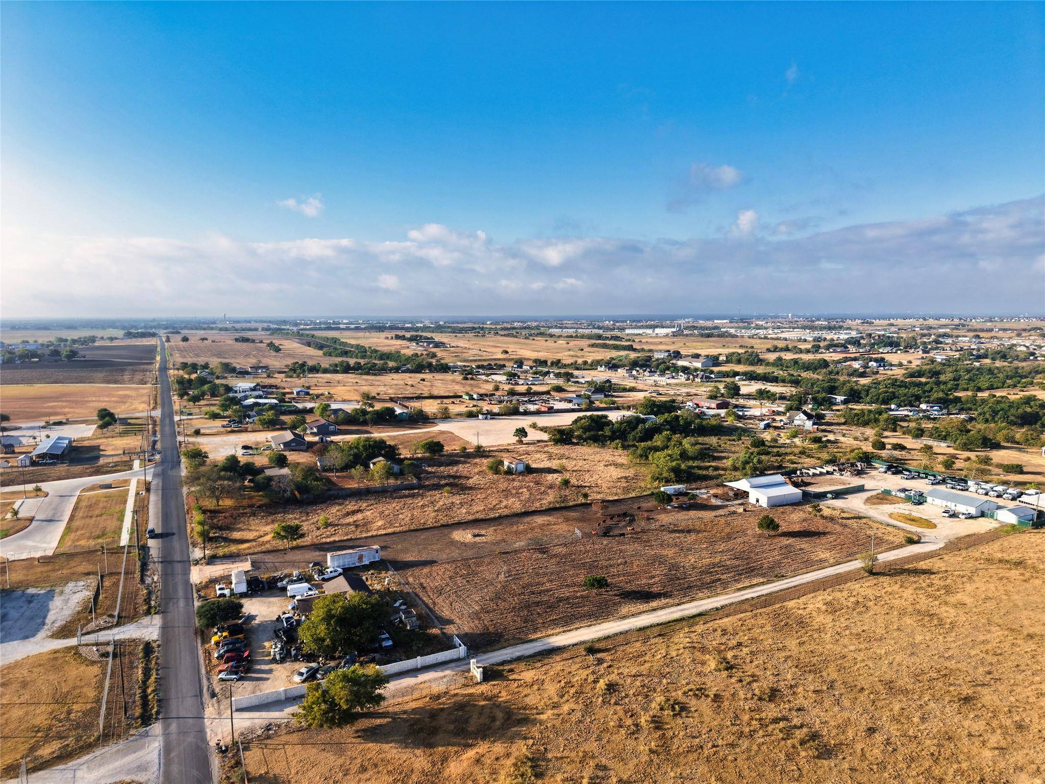 3400 County Road 100, Hutto, TX 78634