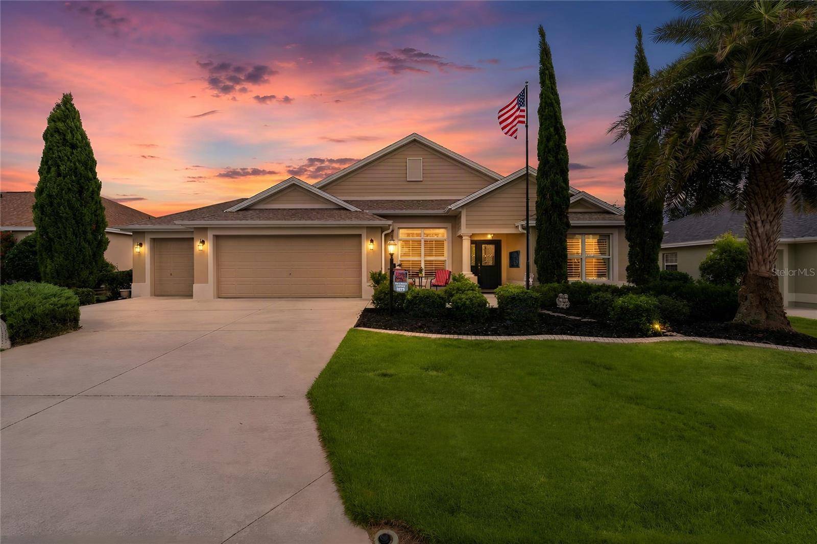 3275 KILARNY PL, The Villages, FL 32163