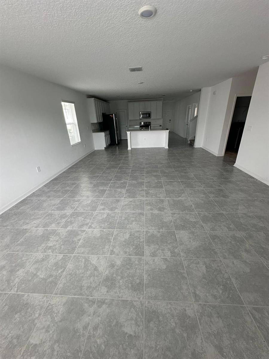 4206 PEBBLES THROW DR, Kissimmee, FL 34746