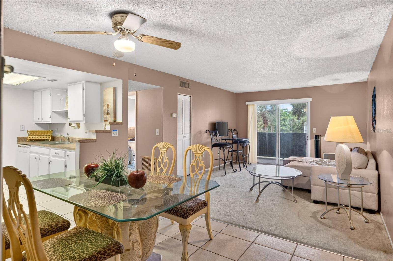 924 LAKE DESTINY RD #F, Altamonte Springs, FL 32714