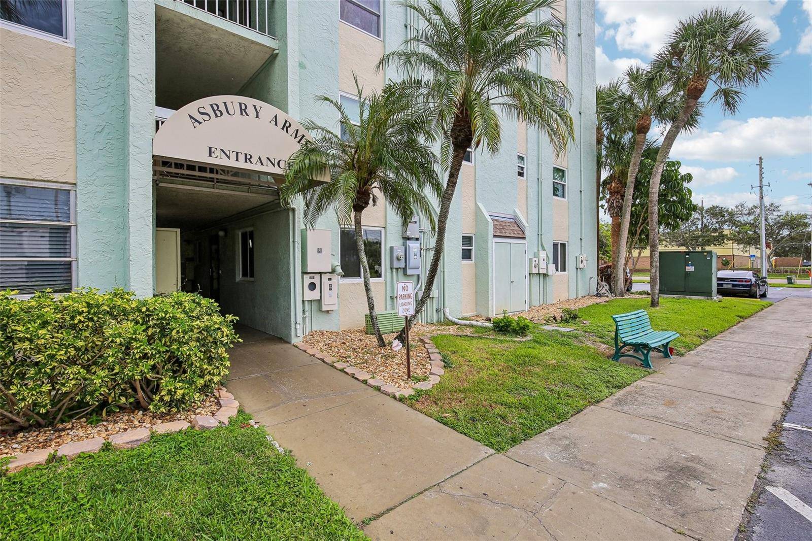 801 83RD AVE N #511, St Petersburg, FL 33702