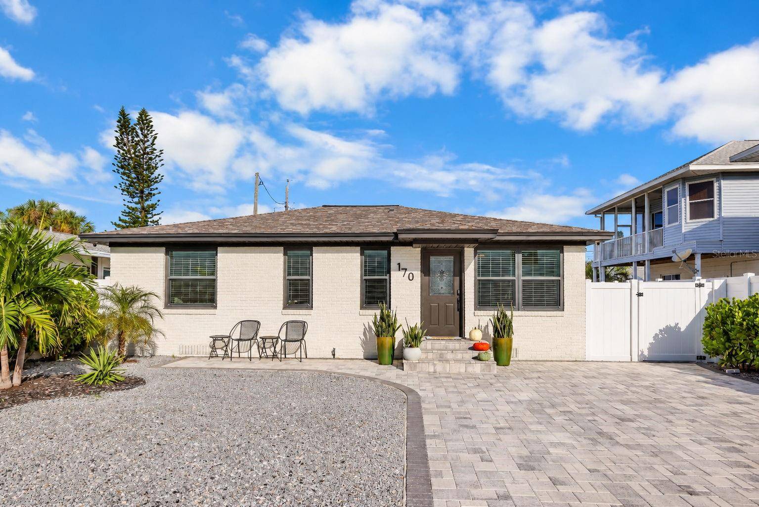 170 145TH AVE E, Madeira Beach, FL 33708