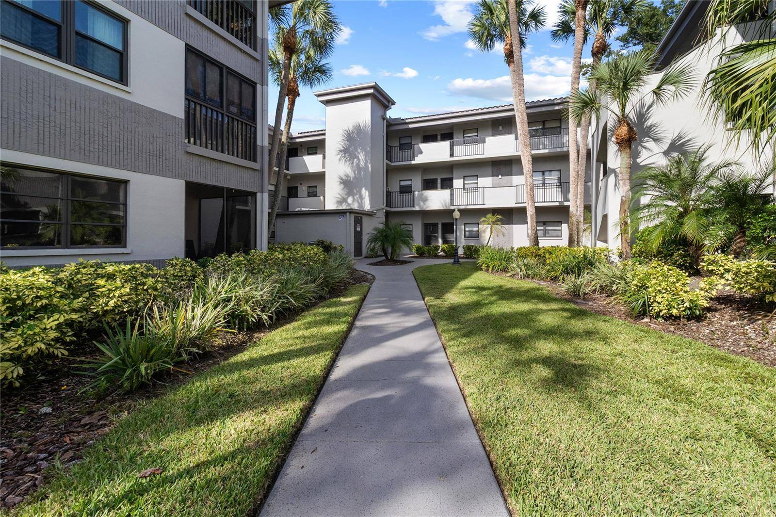 2650 COUNTRYSIDE BLVD #F202, Clearwater, FL 33761