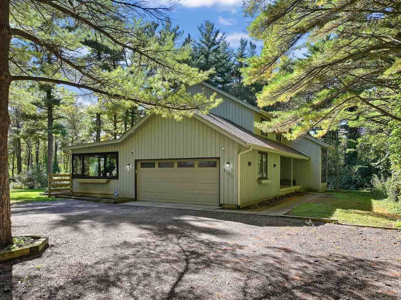 8505 Concord DR, Bull Valley, IL 60098