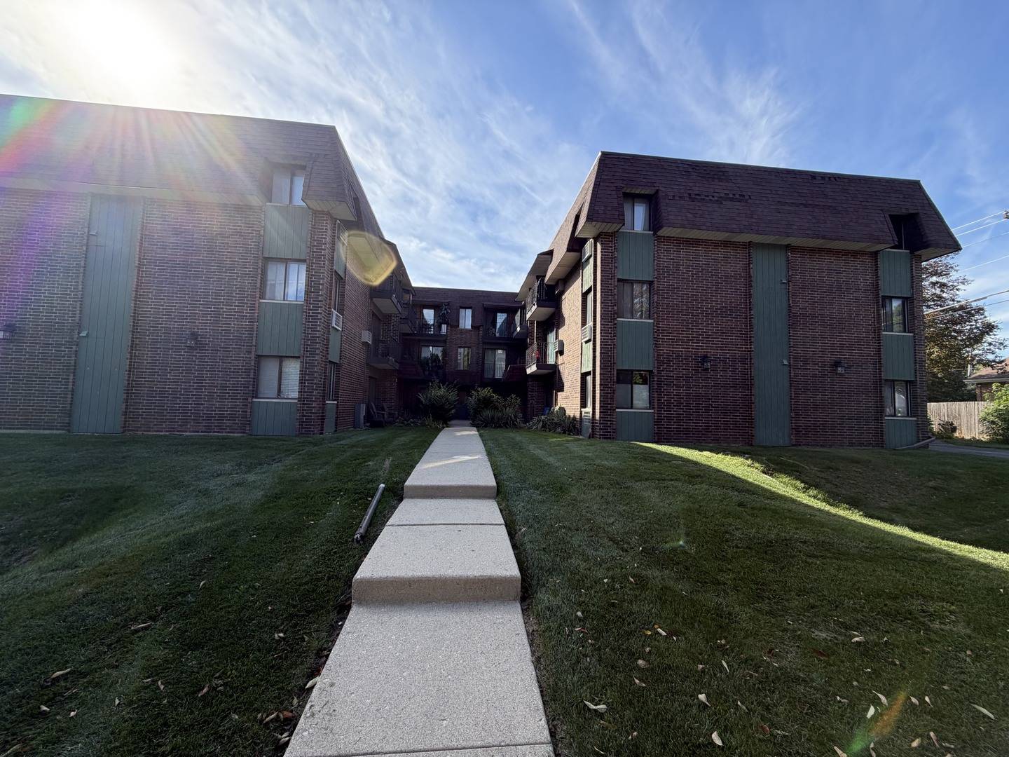 4942 Douglas RD #206, Downers Grove, IL 60515