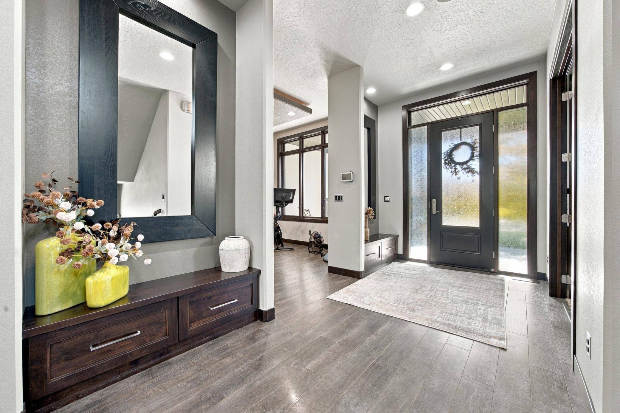 1060 49th TER W, West Fargo, ND 58078