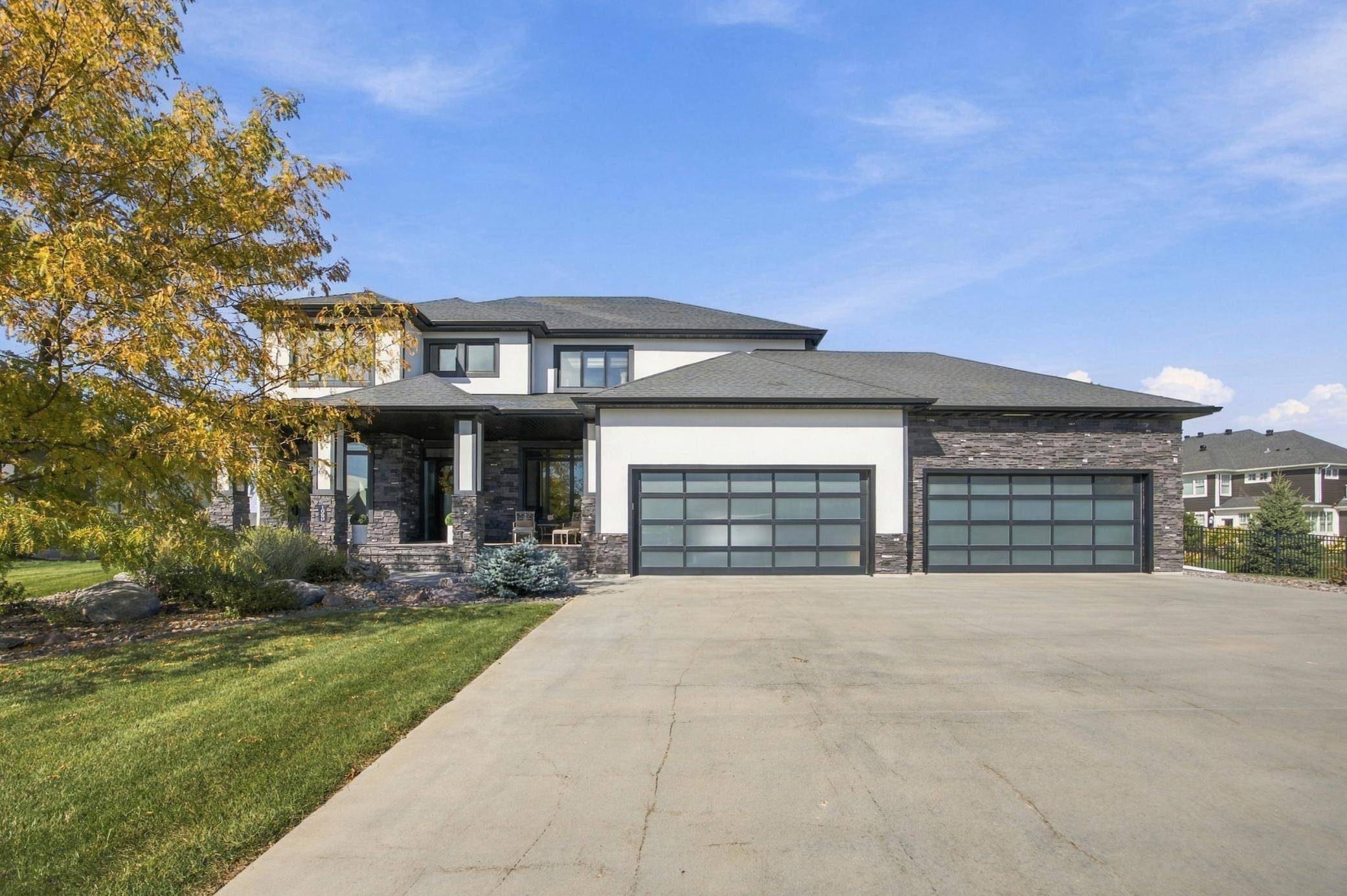 1060 49th TER W, West Fargo, ND 58078