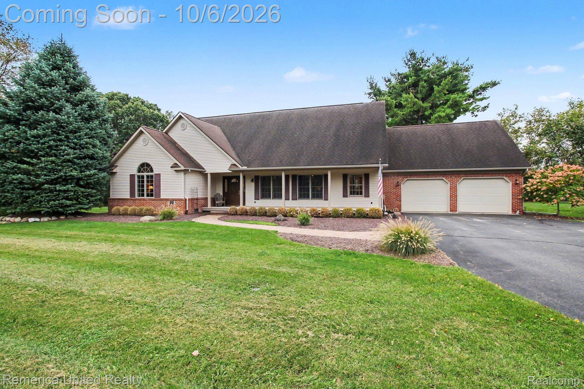 4838 Hy Dale DR, Hamburg Township, MI 48169