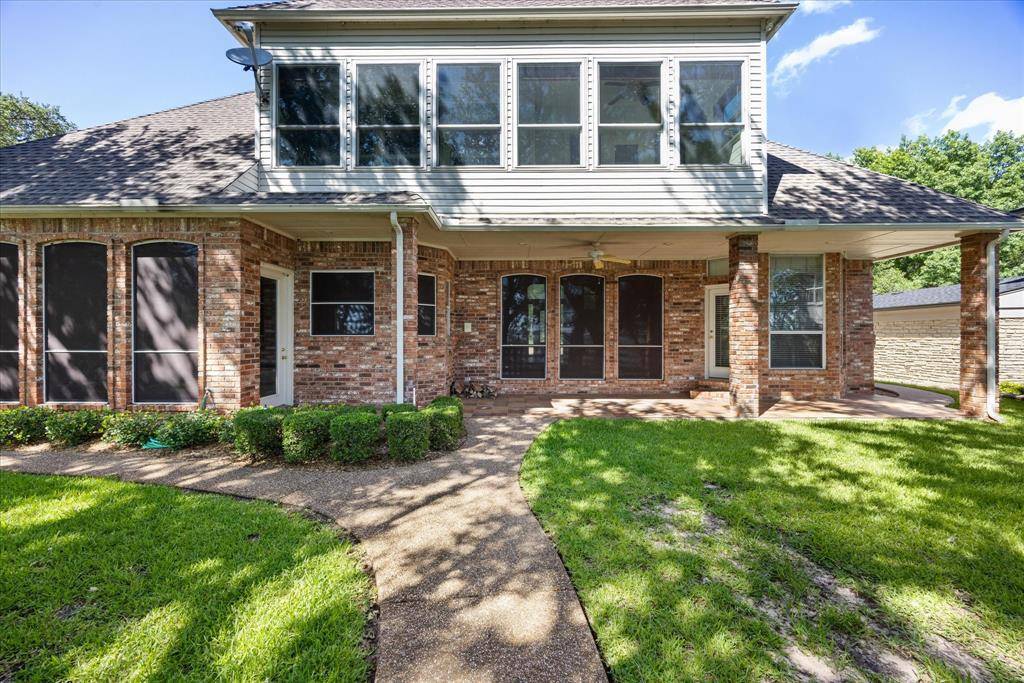 5202 Comanche Vista Trail, Granbury, TX 76049