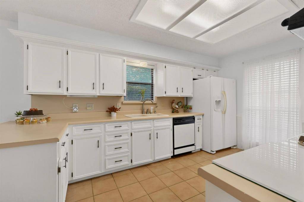 1604 Meadowgate Drive, Richardson, TX 75081