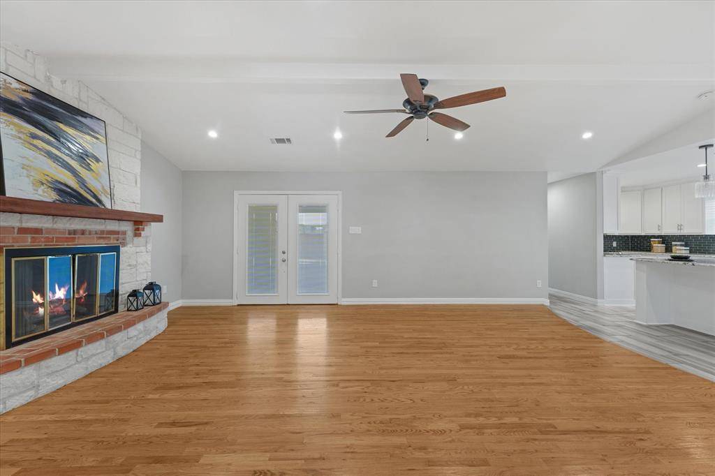 5429 Enderly Place, Dallas, TX 75227