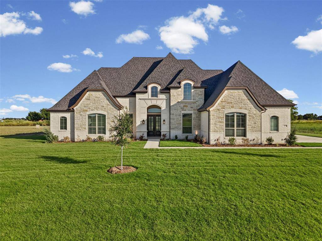 157 Lila Lake Drive, Waxahachie, TX 75165
