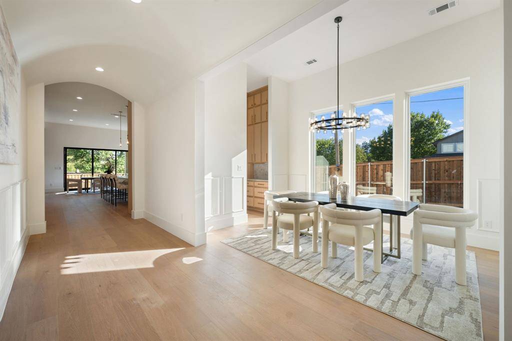 8902 San Leandro Drive, Dallas, TX 75218