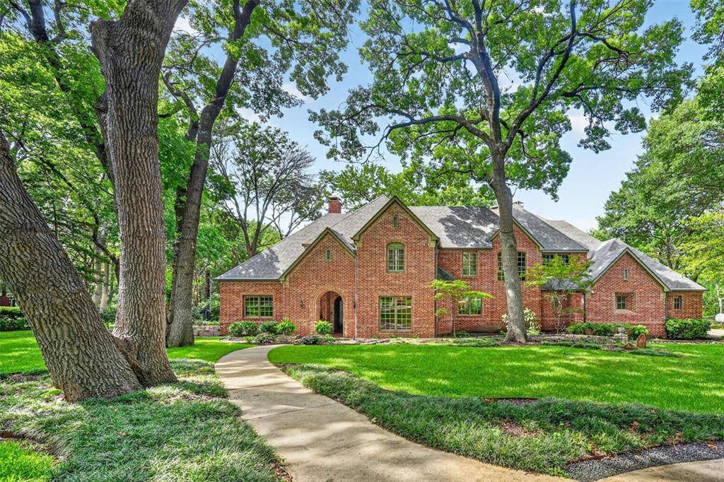 731 Creekwood Drive N, Fairview, TX 75069