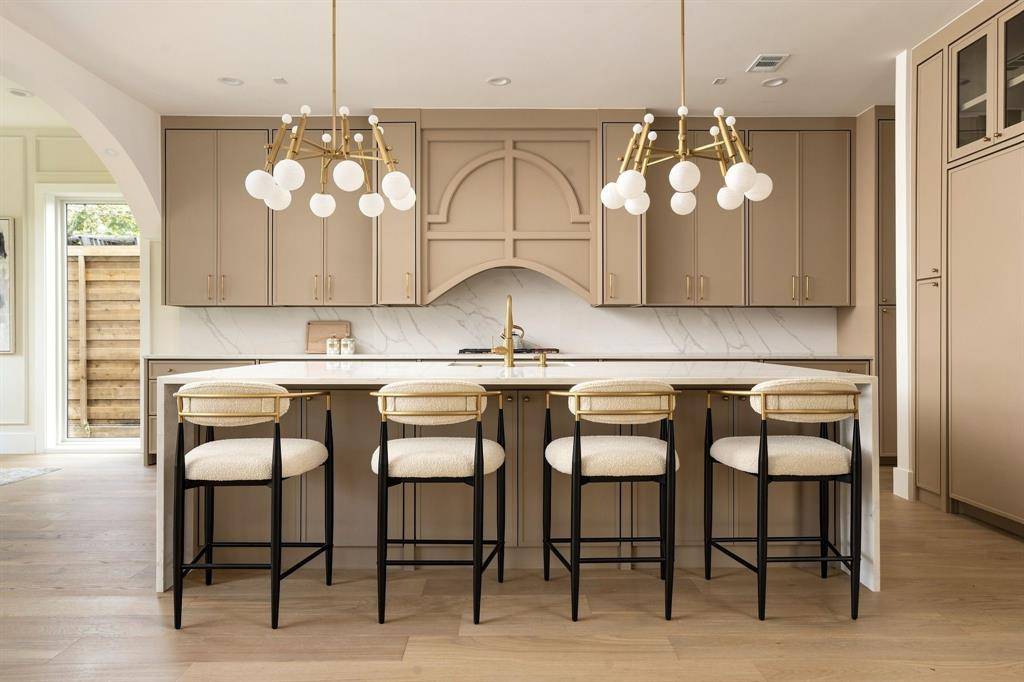 6055 Ellsworth Avenue, Dallas, TX 75206