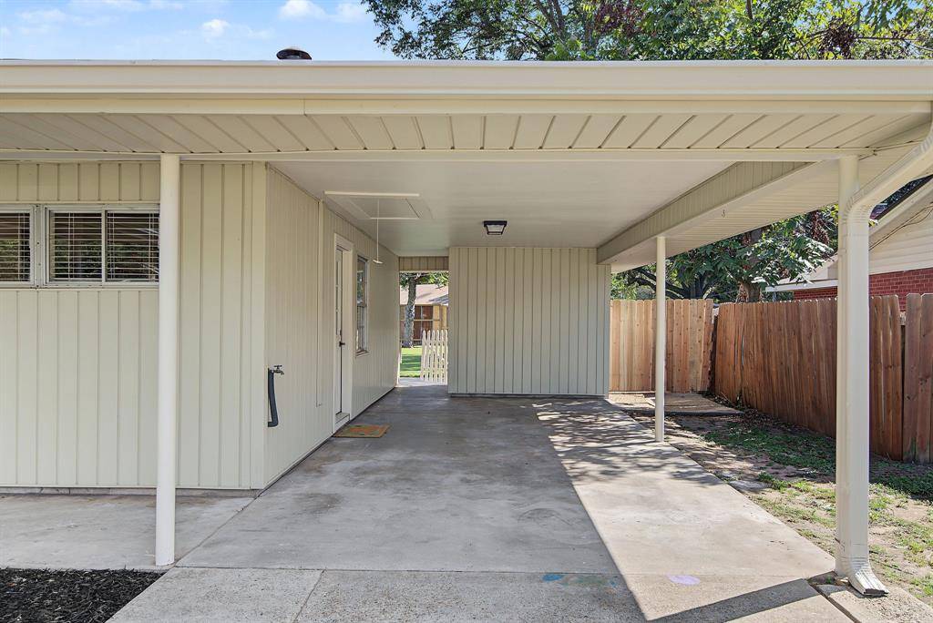 831 E River Road, Shreveport, LA 71105