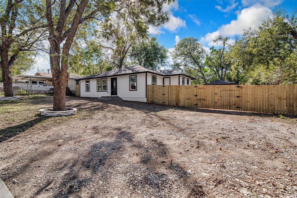 5305 Purdue Avenue, River Oaks, TX 76114