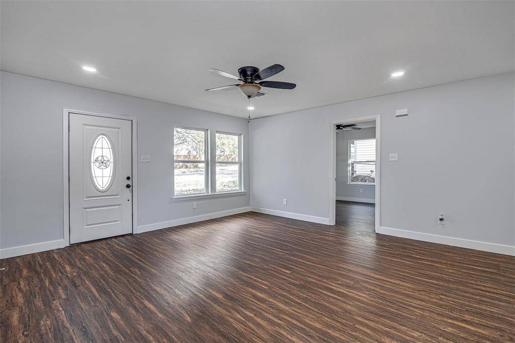 5305 Purdue Avenue, River Oaks, TX 76114