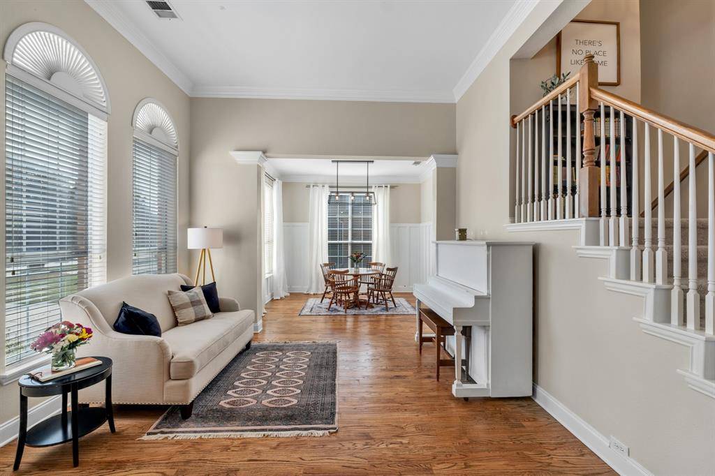 1620 McGreg Lane, Carrollton, TX 75010