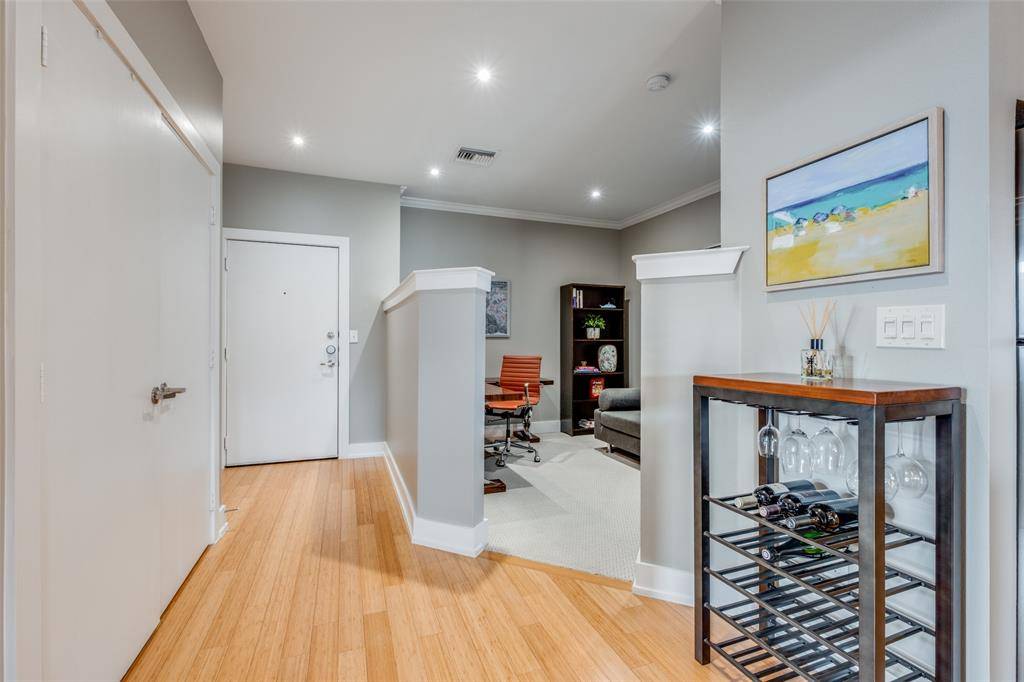 4333 Gilbert Avenue #321, Dallas, TX 75219