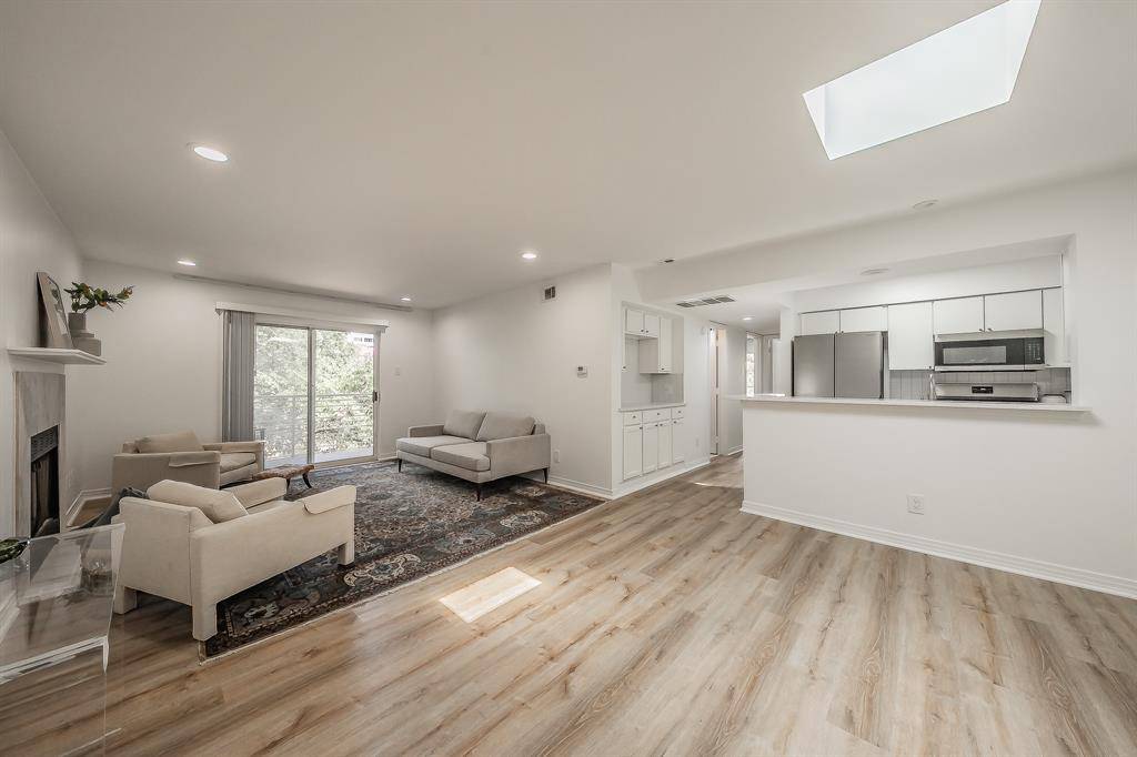 3711 Holland Avenue #303, Dallas, TX 75219