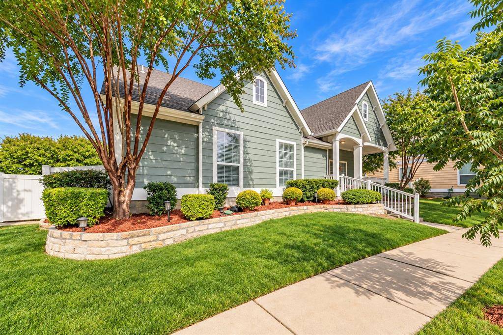 1009 Greenview Lane, Savannah, TX 76227
