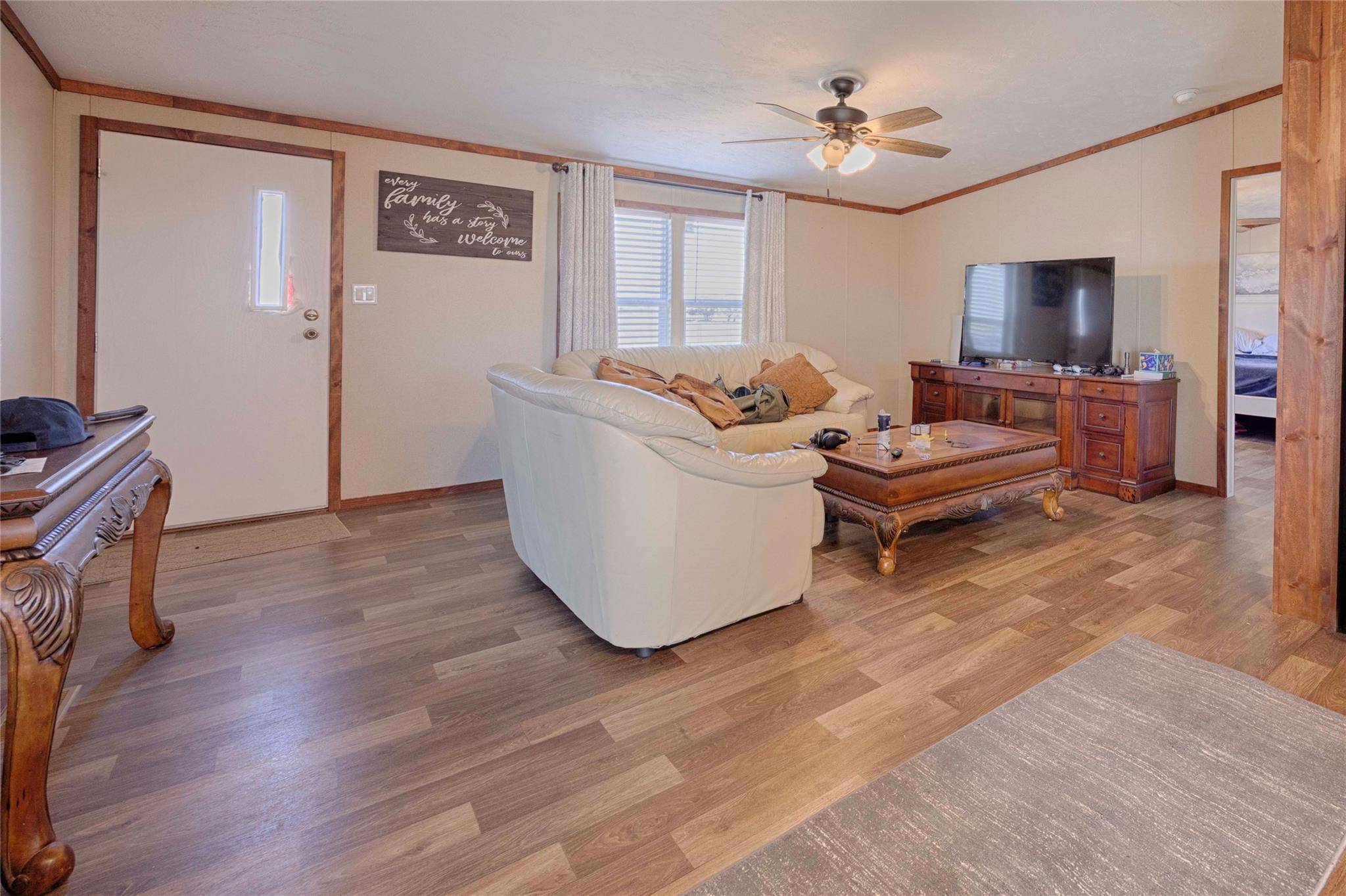5133 W Us Highway 90, Schulenburg, TX 78956