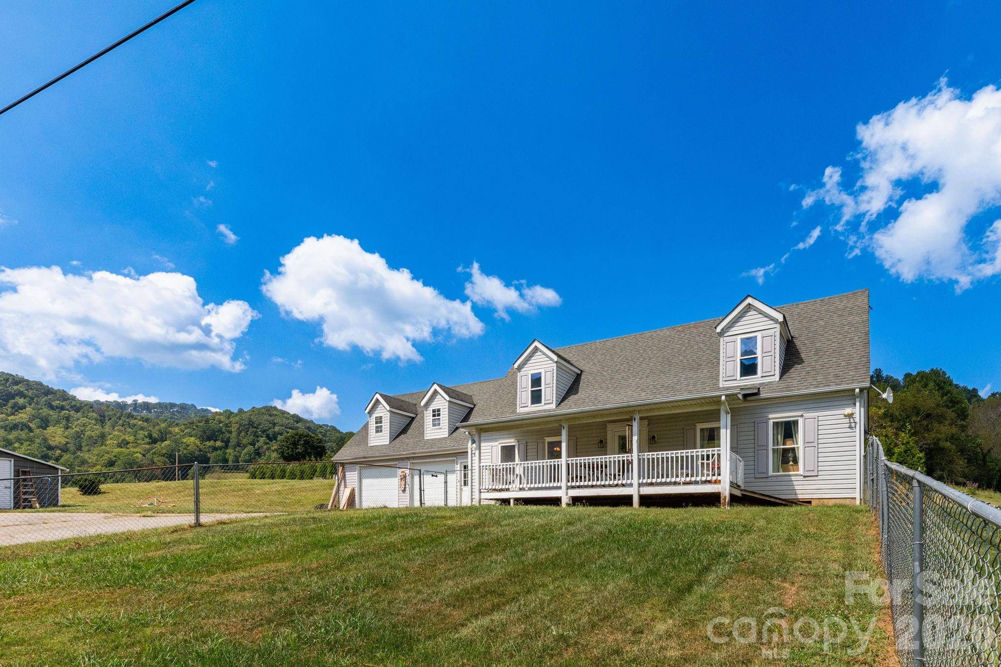 378 Yates Cove RD, Waynesville, NC 28785
