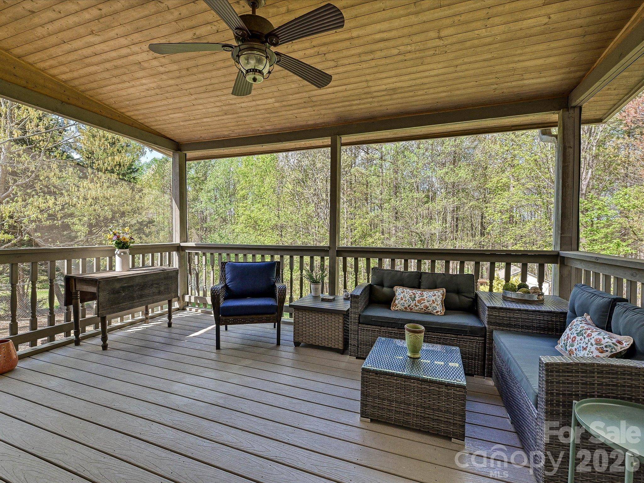 132 Gray Cliff DR, Mooresville, NC 28117