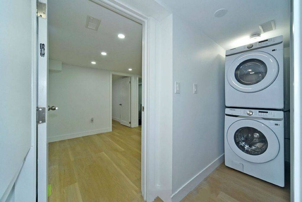 42 Rideout ST #Basement, Ajax, ON L1S 1P8
