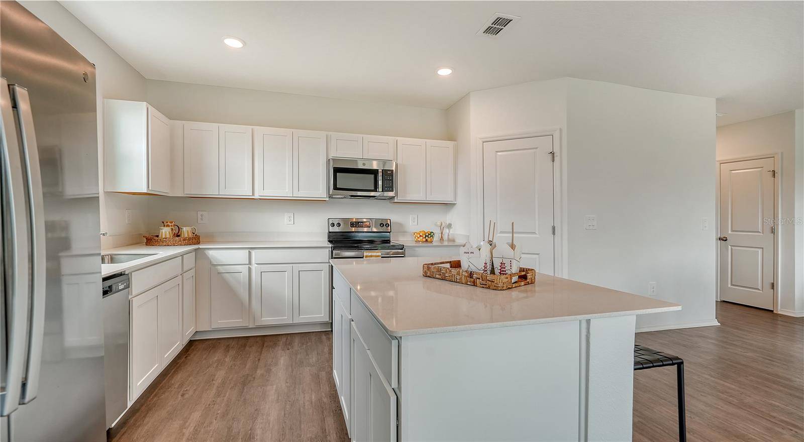 11403 LAKE LOUISA TERRACE, Sarasota, FL 34241