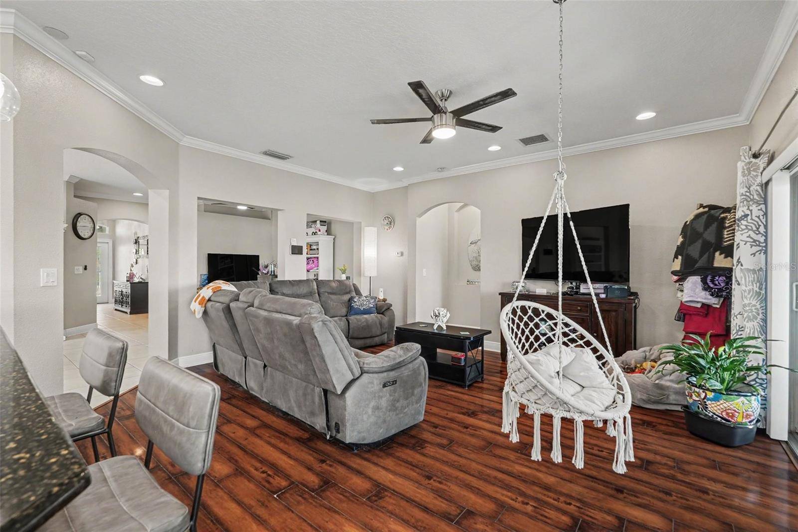 903 PARKER DEN DR, Ruskin, FL 33570